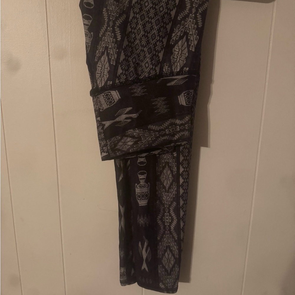 Patterned Black and Gray Women's Teeki yoga pants